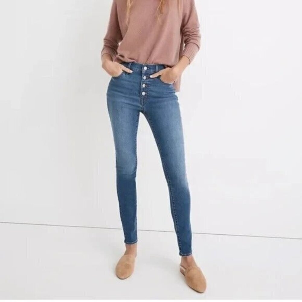 Madewell Button Front 9 Inch Mid Rise Skinny Jeans in Varney Wash